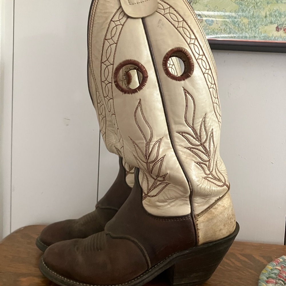 RARE Women’s Olathe Buckaroo Cowboy Boots